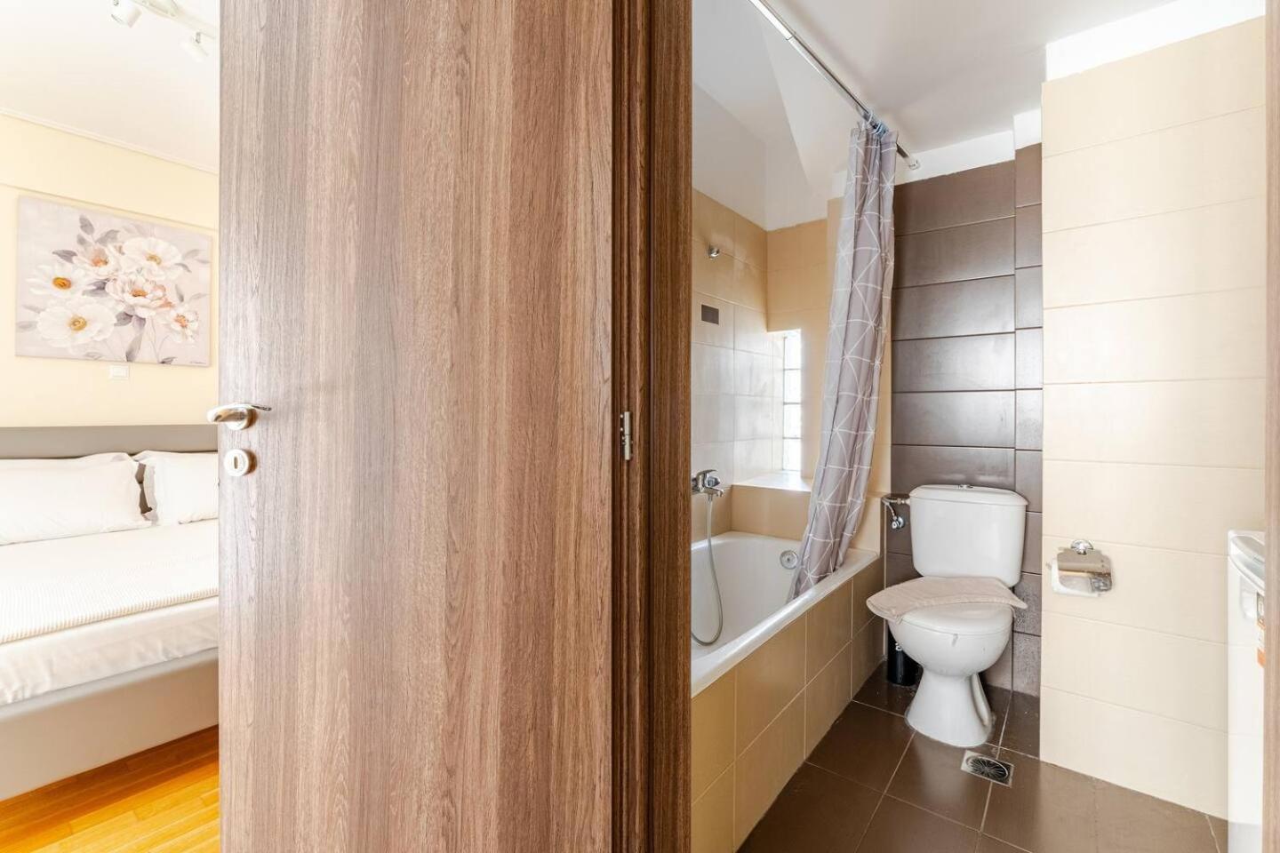 Lux & Style 75Sqm With Private Parking In Athens Apartment Exterior foto