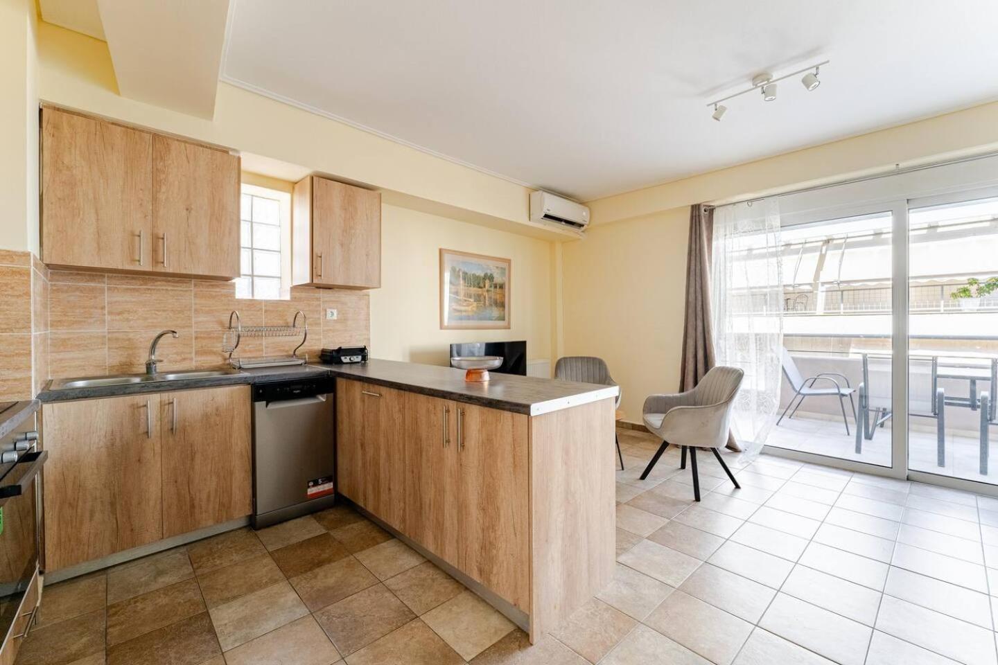 Lux & Style 75Sqm With Private Parking In Athens Apartment Exterior foto